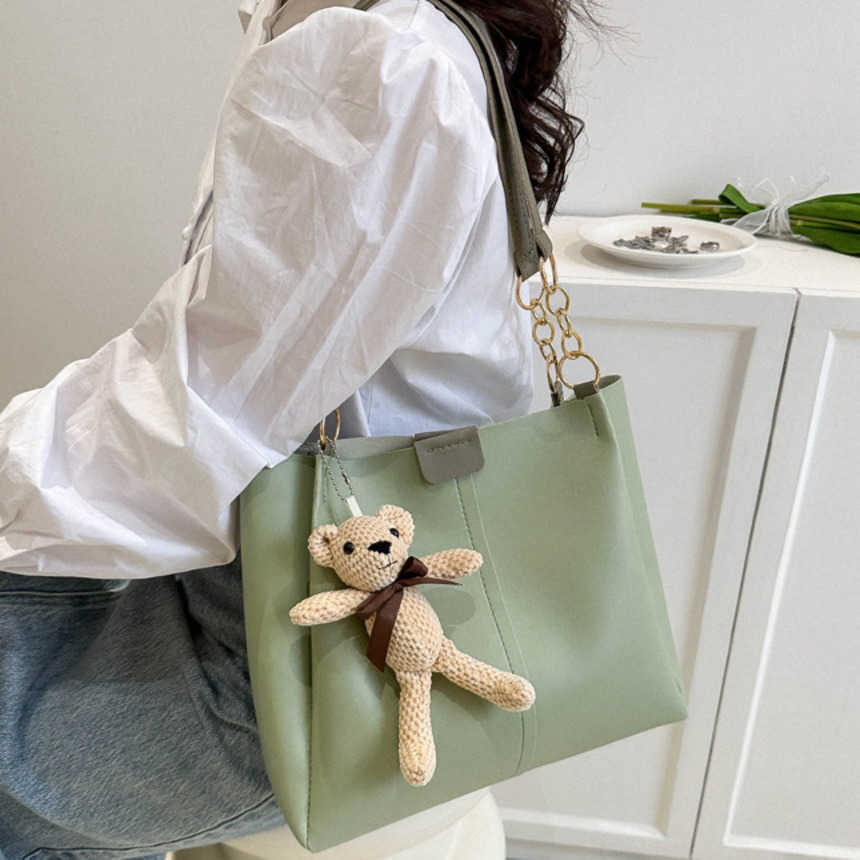 Shoulder Bags Large Capacity Bag WoMens Versatile Trendy Tote Bag Commuting Bag College Student Shoulder Bag Shopping Bag 241015