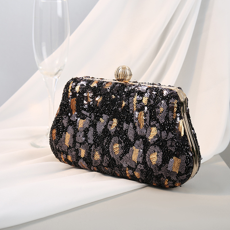 Hot selling new designer women's embroidered sequin leopard print meal bag banquet handbag