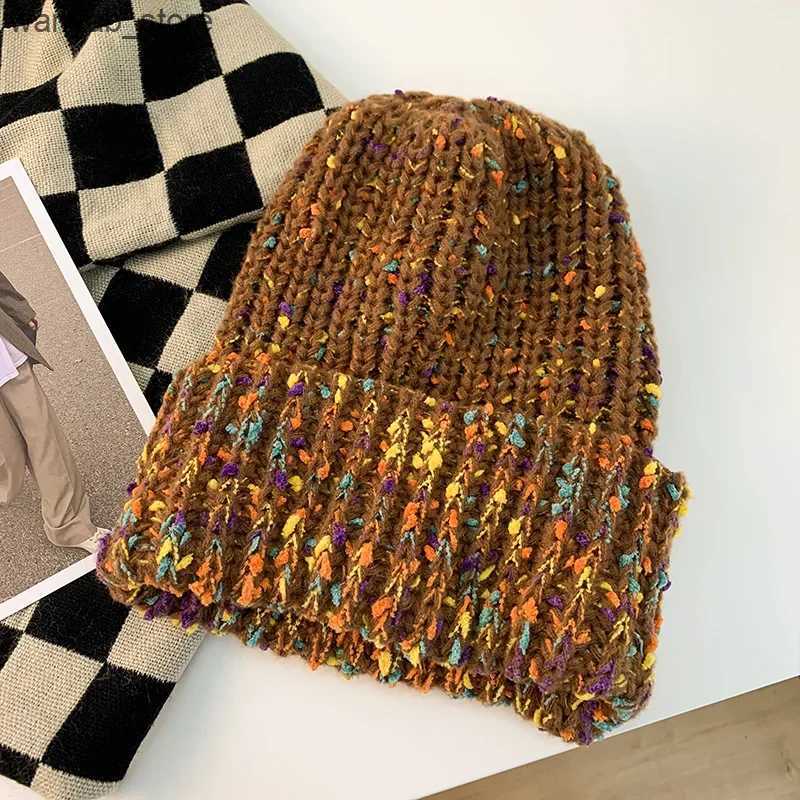 Wide Brim Hats Bucket Hats New Womens Autumn and Winter Outdoor Knitted Hats Warm Big Head Circumference Cold-proof Wild Skullies Beanies Gorras Mujer