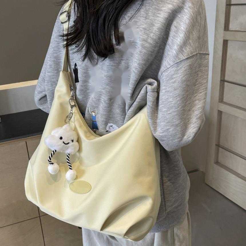 Shoulder Bags Tote Bag Large Capacity Trendy Autumn Simple Solid Color Shoulder Bag Commuting Student Class Fashionable Crossbody Bag 241015