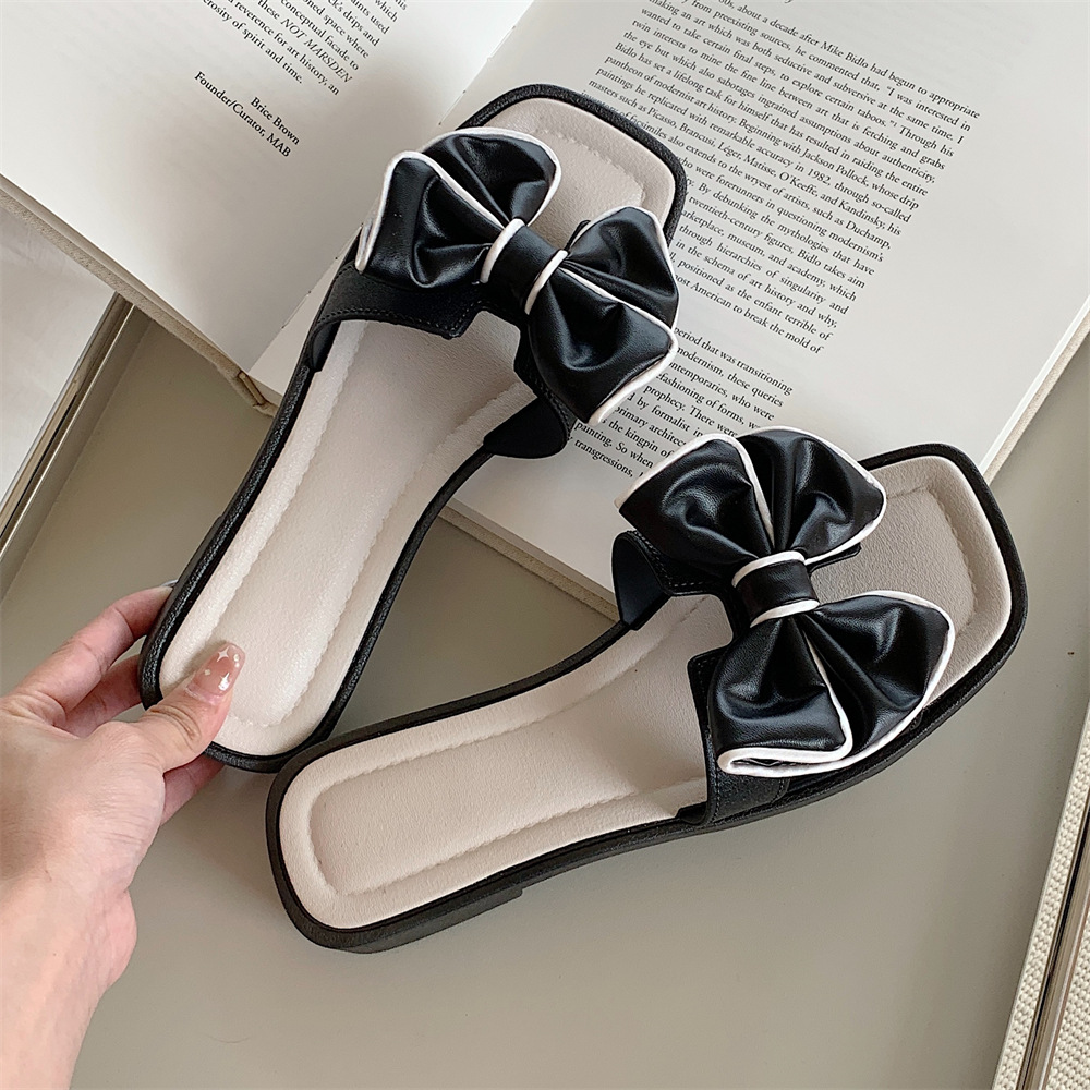 Cute card Girl Sweet Bow flat sandals for women summer wear 2024 new non-slip soft soled sandals