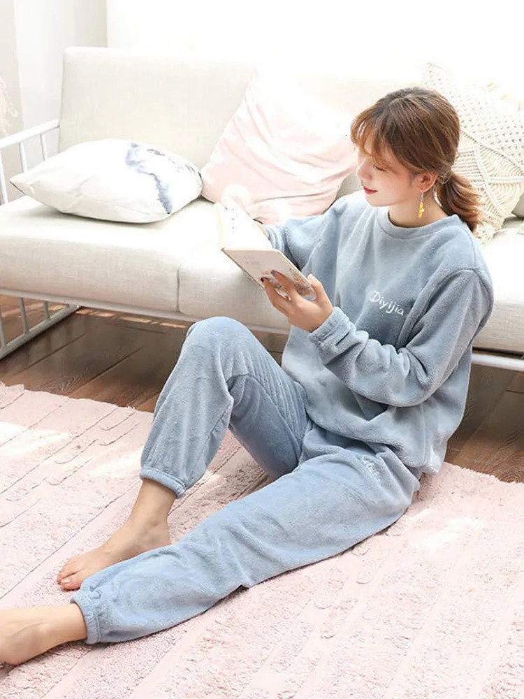 Women Velvet Pajama Set Loose Top And Elastic Waist Pants Home Casual Warm Woolen Suit 2024 Autumn Winter 241031