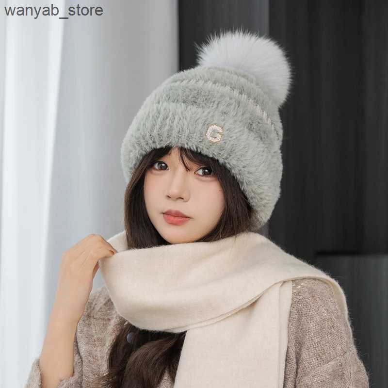 Wide Brim Hats Bucket Hats New plush and warm woolen hat for women versatile for autumn and winter fox fur ball knitted hat pile up ear protection hat