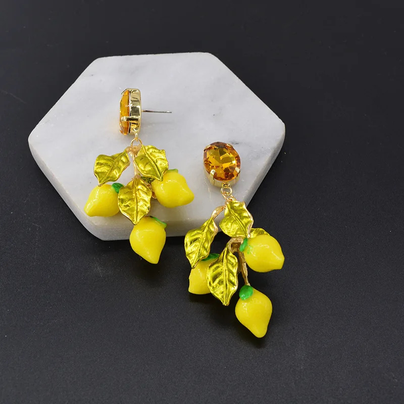Fashion Summer Crystal Bohemian Lemon Fruit Womens Drop Earrings Yellow Leaf Earrings Pendant Baroque Statement Earrings Jewelry 241031