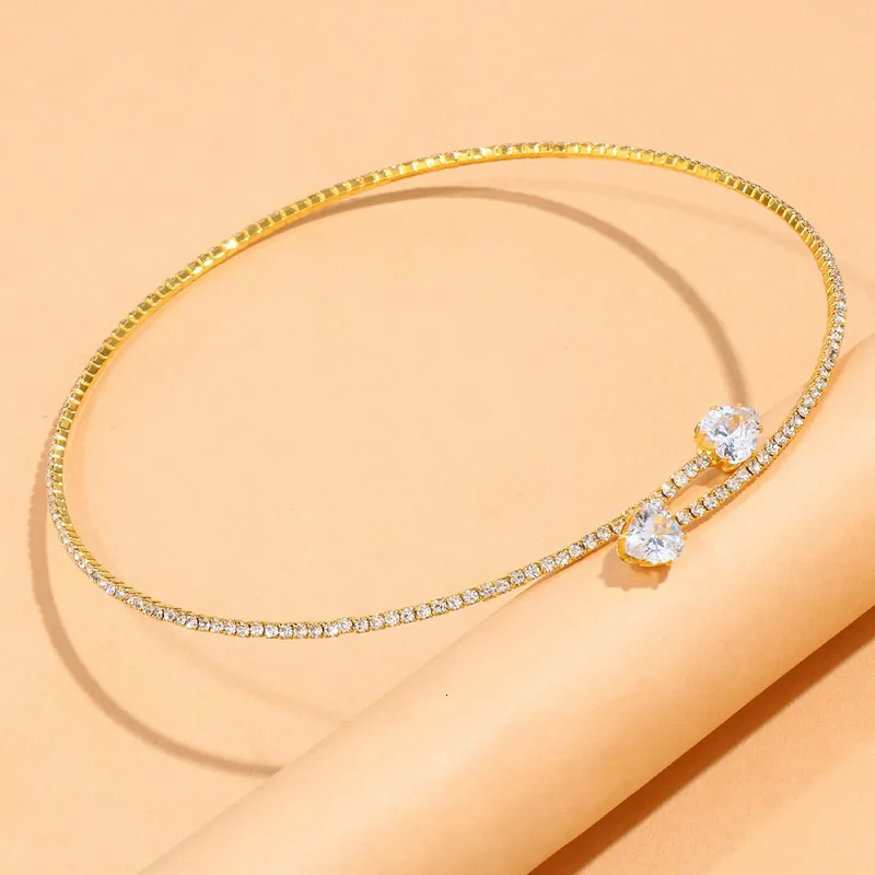 Fashion Heart Collar Choker Necklace for Women Simple Open Torques Jewelry Accessories 241031
