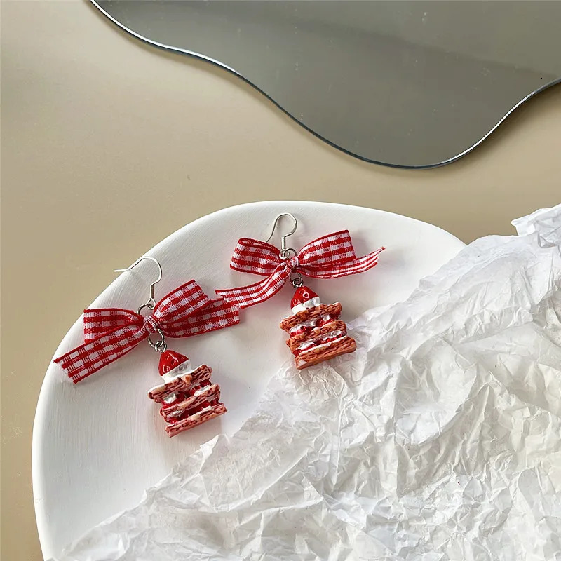 Korean Resin Strawberry Bowknot Drop Earrings for Women Food Simulated Fruit Cup Cake Dangle Jewelry Accessories 241031