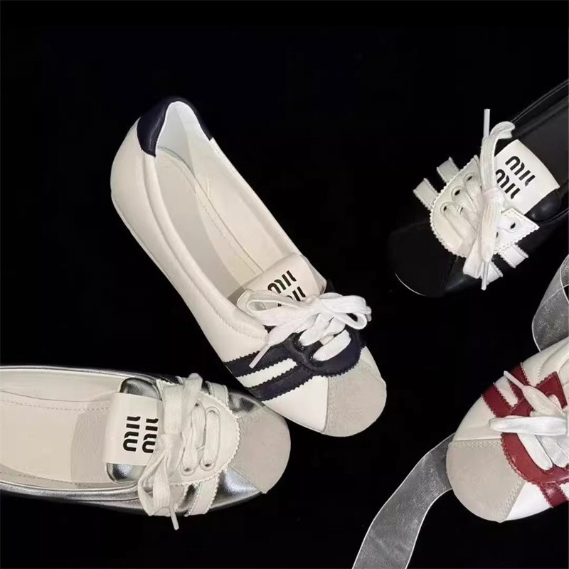 Super popular fashion sier women's 2024 new black white plate autumn and winter breathable sports shoes