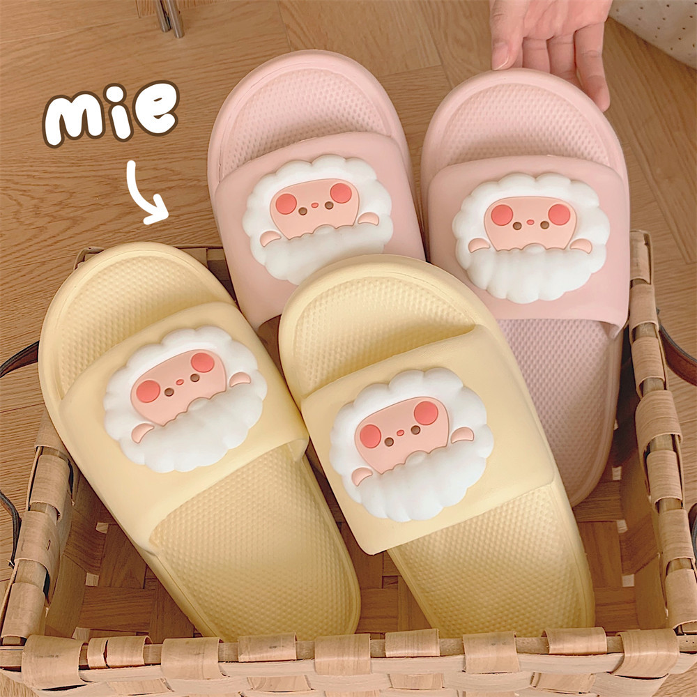 Soft soled home summer slippers Girl girl heart cute little sheep indoor street sandals girl slippers