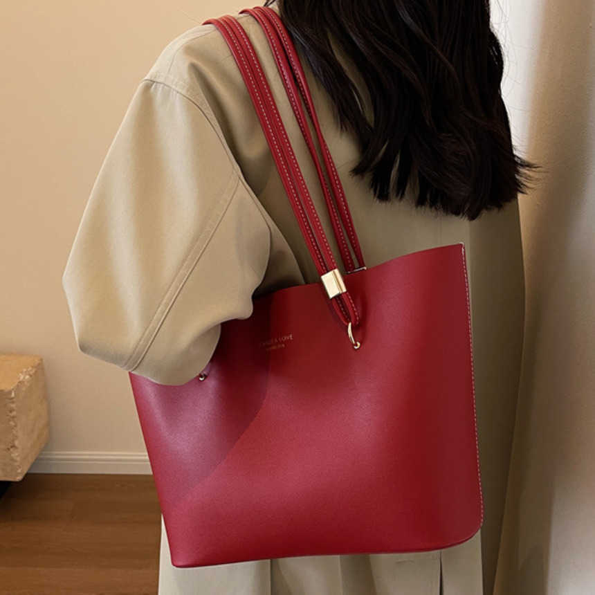 Shoulder Bags Wedding Bag Stylish One Shoulder Bag WoMens Bag Large Capacity Shopping Bag Armpit Tote Bag Textured And Stylish Tote Bag 241015