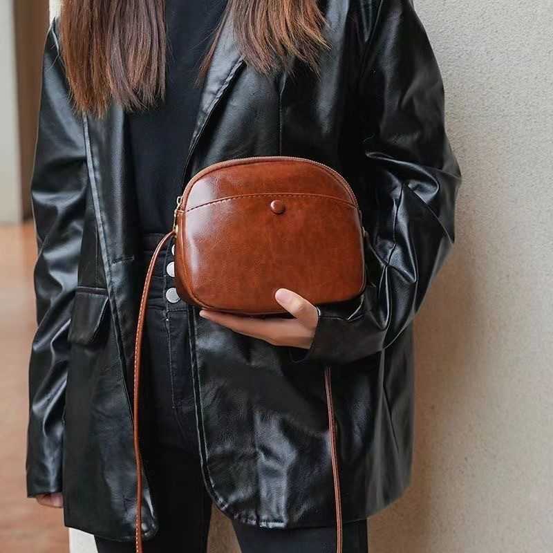 Shoulder Bags Fashion WoMens Shoulder Bag Trendy And Simple New Cross Bag Bags Texture Designer Bag 241015