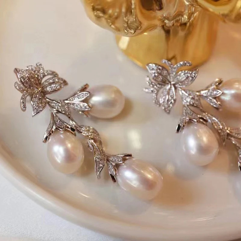 Natural fresh water pearl earrings Baroque style womens exquisite jewelry 925 sterling silver cubic zirconia as a Christmas gift 241031