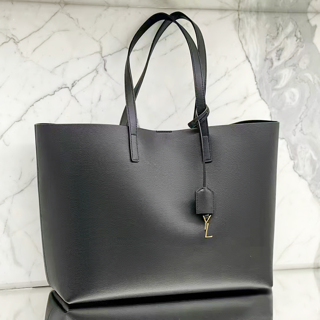 Real leather s high capacity Shop Designer bag Womens man Vintage top handle Shoulder the Tote Bag lady travel Crossbody purse and handbag Clutch Underarm Bags