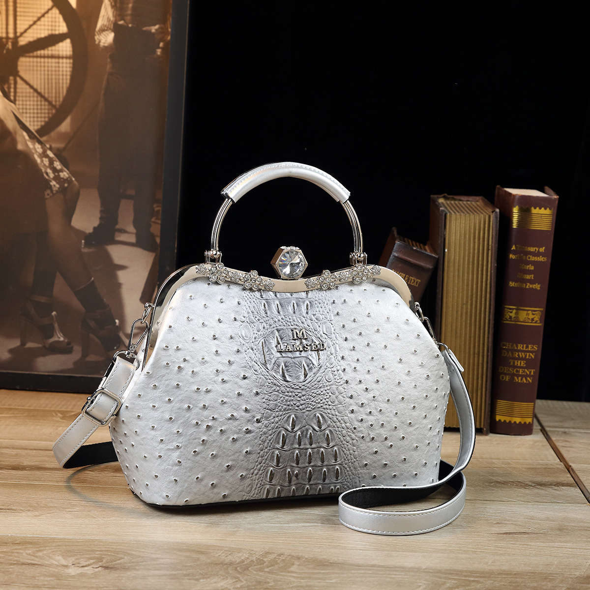 New Fashion Style Lacquer Leather Large Capacity Women's Fashion Crocodile Pattern Banquet Bag