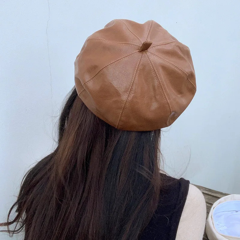 Pu leather beret suitable for women 241031