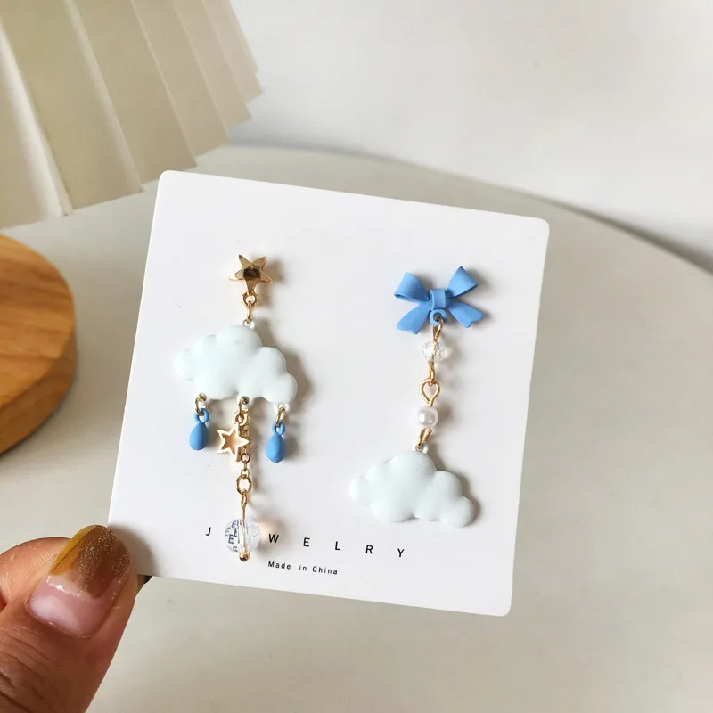 Korean Style Trend Earrings Creative Retro Cloud Lightning Asymmetric Dangle Earring Girl Wedding Party Sweet Jewelry Gifts 241031