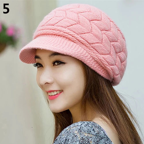 Womens Winter Solid Color Warm Knit Loose Beret Casual Ski Hat Korean Version ed Plus Velvet Thick Ear Guards 241031