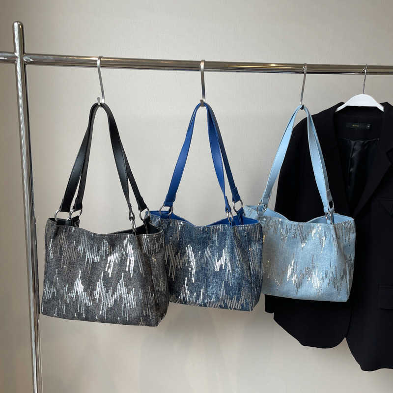 CMM Womens Large Capacity Sequined Hand Held Commuting Tote Bag New Fashion Niche Design Autumn and Winter Bag