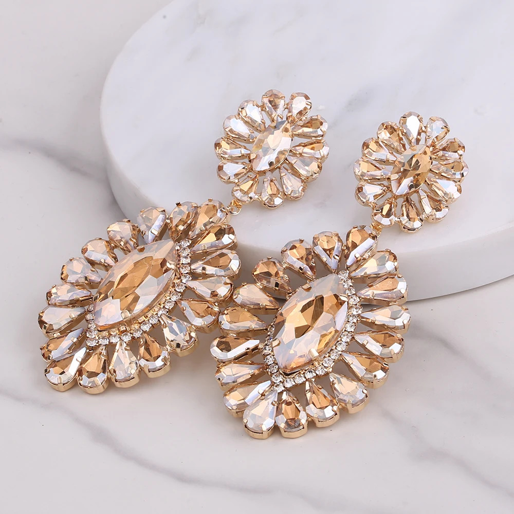 Bohemian Trend Womens Water Diamond Claw Chain Large Pendant Earrings Temperature Dinner Party Earrings Jewelry Earrings 241031