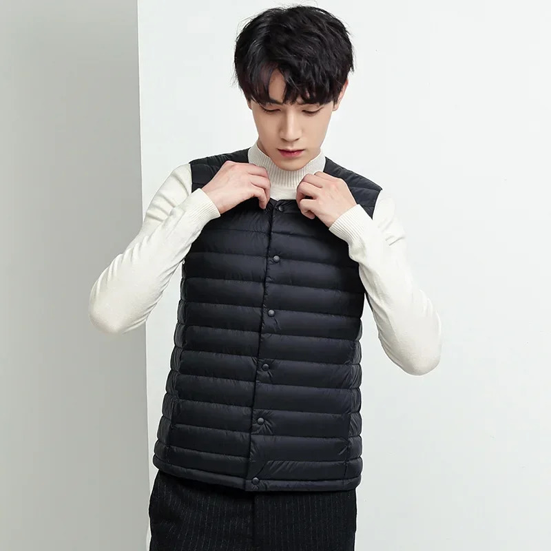Lightweight Down Vests Men 90 White Duck Packable Winter Solid Portable Sleeveless Waistcoat Homme Warm Parkas Male 241024