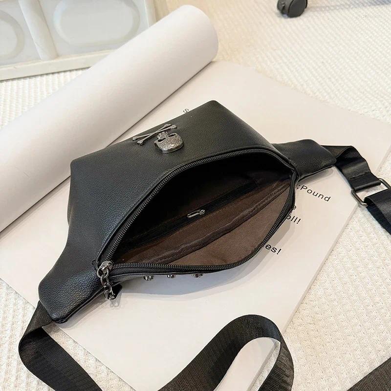 Waist Bags Men Chest Pack Soft Leather Unisex Bag Phone Fashion Rivet Woman Belt Designer Shoulder Crossbody Fanny a618