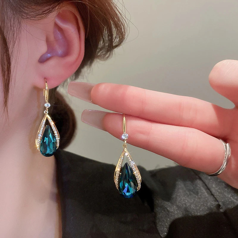 Korean Fashion Zircon Water Drop Earrings for Women Shiny Crystal Long Pendant Dangle Earring Girls Wedding Party Jewelry Gifts 241031