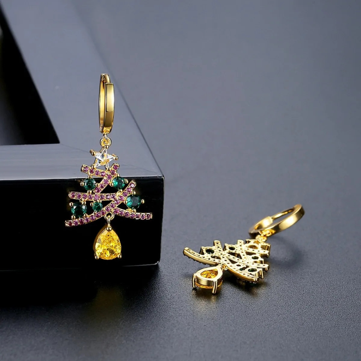 Christmas zircon earring set sparkling fashion and colorful Christmas tree personality fashionable and versatile long earrings 241031