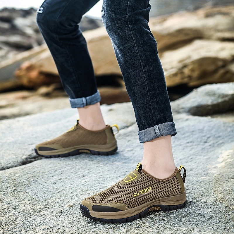 Breathable Sneakers Men Shoes Fashion Shoes Men Outdoor Beach Wading Tenis Barefoot Sneakers