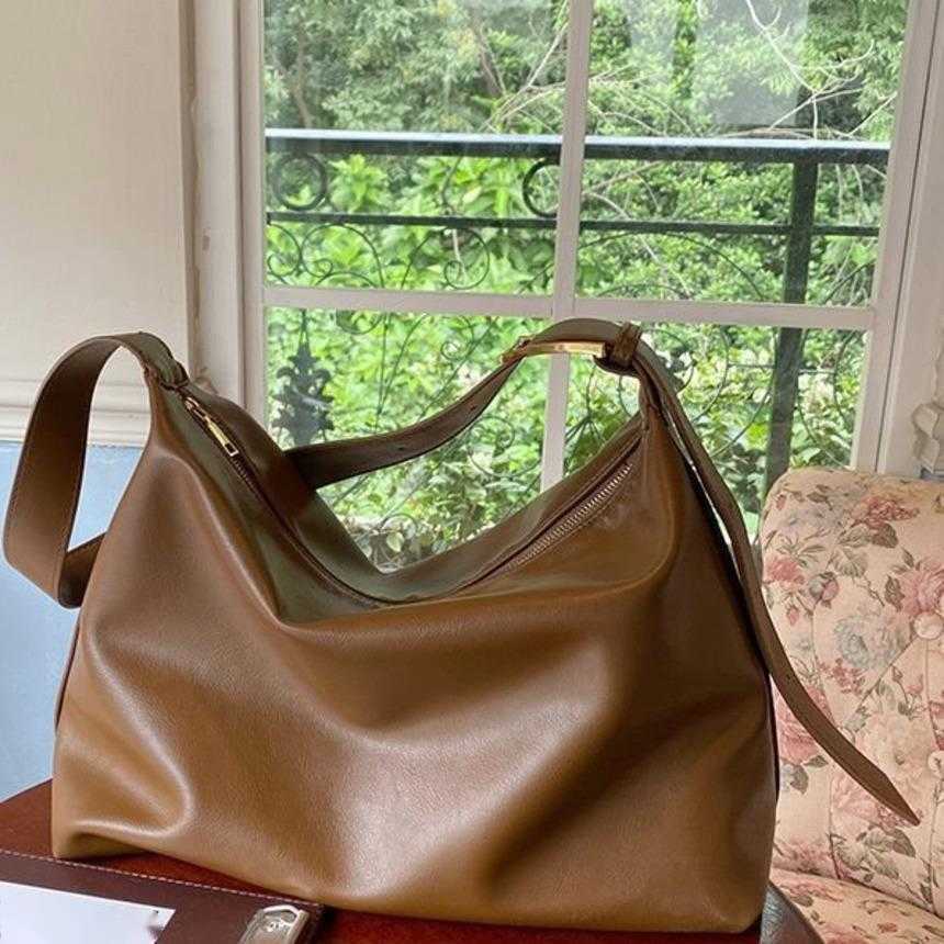 Shoulder Bags Cross Shoulder WoMens Bag Artistic Single Shoulder Large Shopping Bag WoMens Trend Simple And Versatile Soft Tote Bag 241015