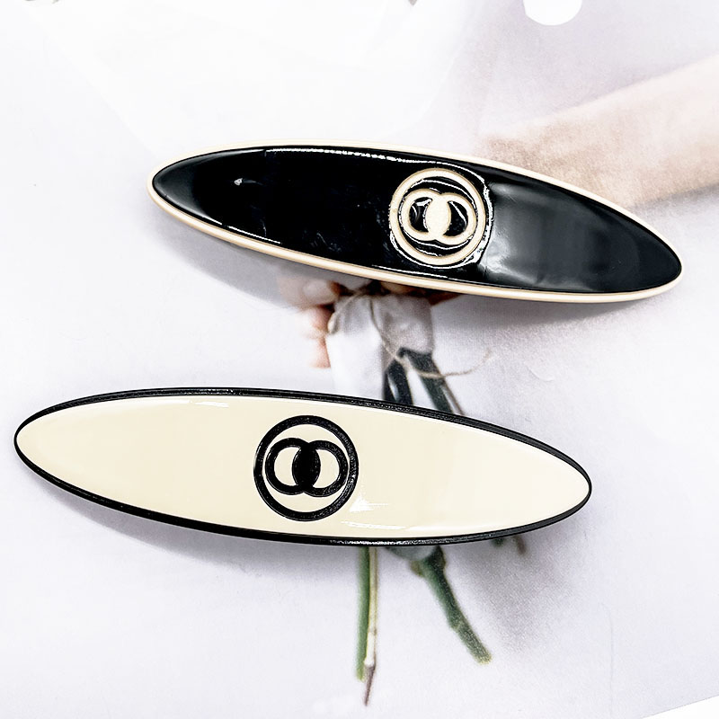 Luxury Barrettes Designer Womens Korean Acrylic French celebrities Hairpin Brand Simple design black white Headband Leisure Hairclips Fashion Hair Clips