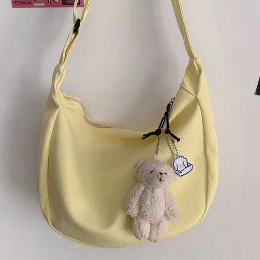 Shoulder Bags Fashionable Minimalist Versatile Daily Designer Bag Trend Candy Color Tote Bag Foreign Style WoMens One Shoulder Crossbody Bag 241015
