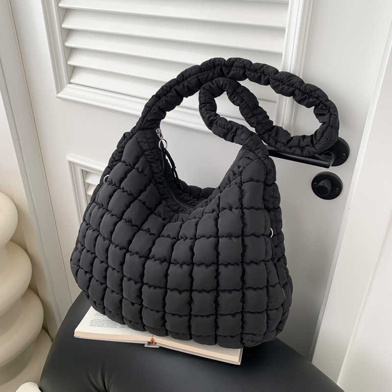 CMM Bubble Commuter Leisure Tote Bag New Embroidered Thread Filled Cotton Down Single Shoulder Large Capacity Underarm Cross Shoulder Bag