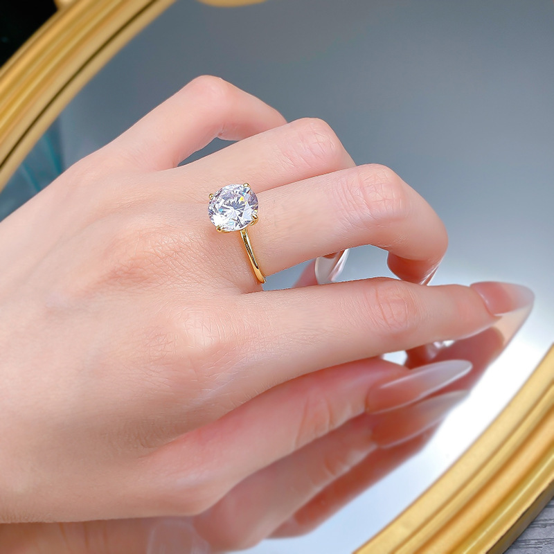 Large 10mm Moissanite Dia Ring in Sterg Sier - Perfect Wedding Band