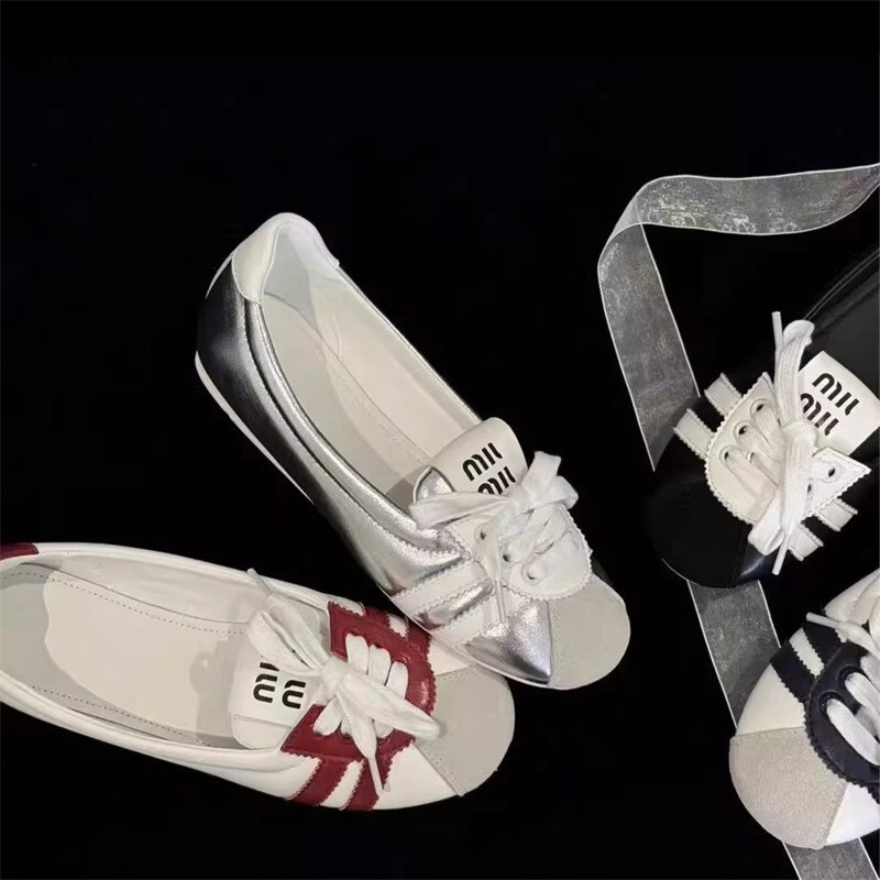 Super popular fashion sier women's 2024 new black white plate autumn and winter breathable sports shoes