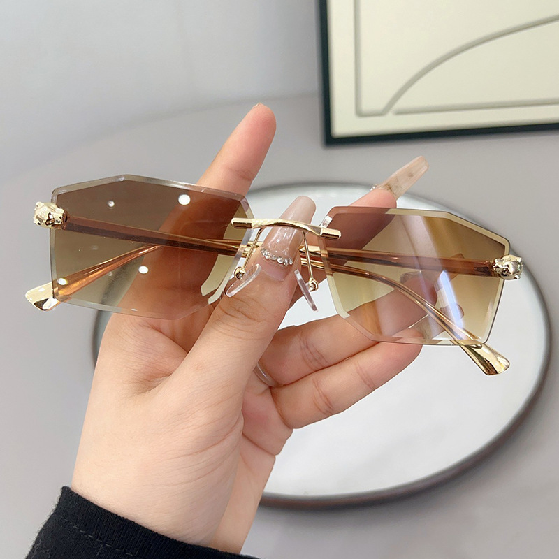 Polaroid lenses, high-end women's eyeglass frames, vintage metal sunglasses Fashionable cute cat eye glasses tortoiseshell anti blue light myopia