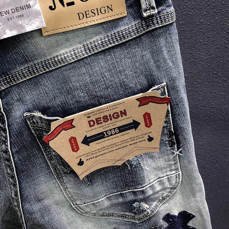 Bermuda Denim Shorts Mens Summer Fashion Embroidery Patch Ripped Holeknee High Youth Streetwear Retro Short Jeans Male 240327