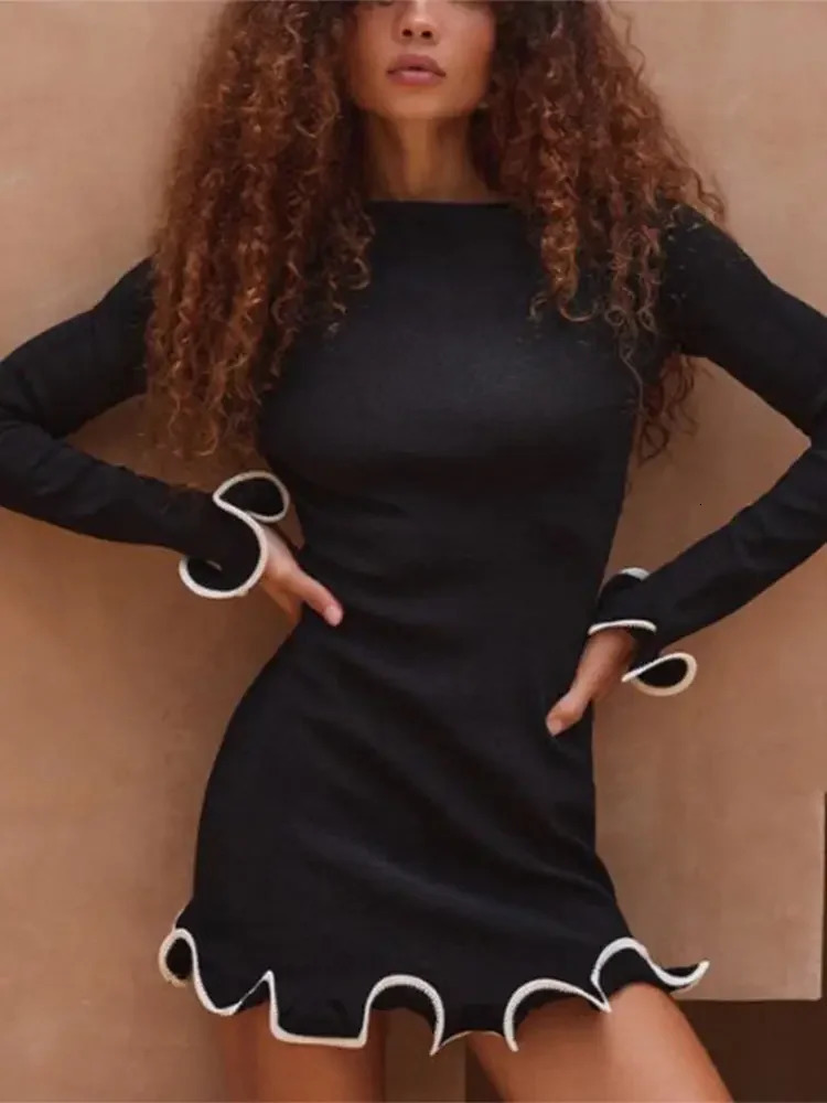 Elegant Round Neck Pleat Long Sleeve Womens Dress Casual Slim Black White Short Dresses 2024 Female Chic Party Street Robes 241031