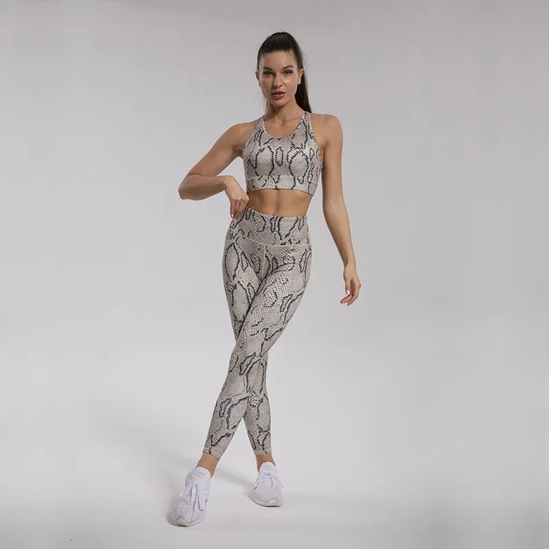 Yoga Suit for Fitness Snake Print Sport Outfit for Woman Dry Fit Gym Sets Womens Outfits Workout Clothes for Women Sportswear 240323