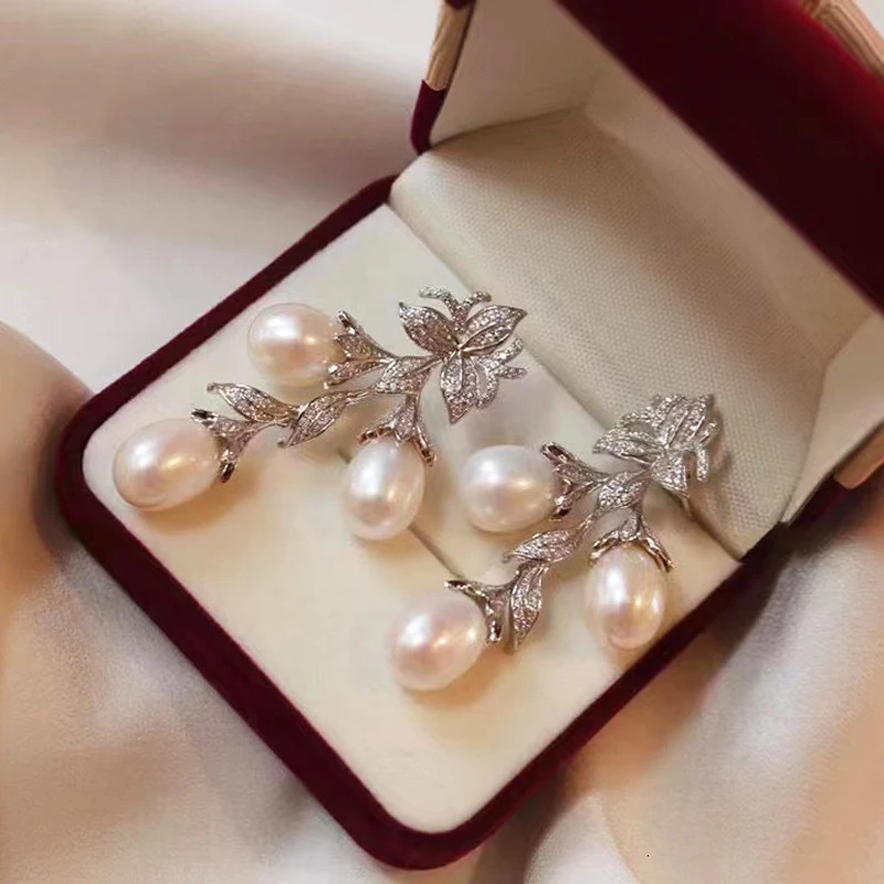 Natural fresh water pearl earrings Baroque style womens exquisite jewelry 925 sterling silver cubic zirconia as a Christmas gift 241031