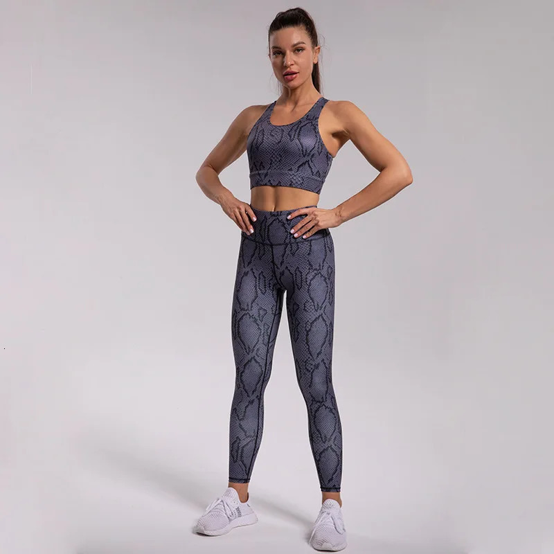 Yoga Suit for Fitness Snake Print Sport Outfit for Woman Dry Fit Gym Sets Womens Outfits Workout Clothes for Women Sportswear 240323