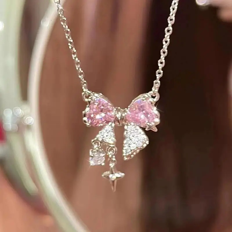 Korea n Bowknot Pink Zircon Cross Pendant Necklaces Fashion Temperament Clavicle Chain for Women Trendy Party Jewelry 241031