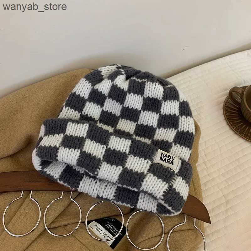 Wide Brim Hats Bucket Hats Chessboard Plaid Knit Beanies for Women Winter Korean Ins Niche Big Head Circumference Pullover Hat Japanese Retro Mens Cap