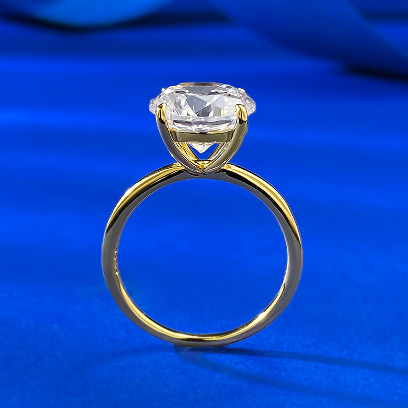 Large 10mm Moissanite Dia Ring in Sterg Sier - Perfect Wedding Band