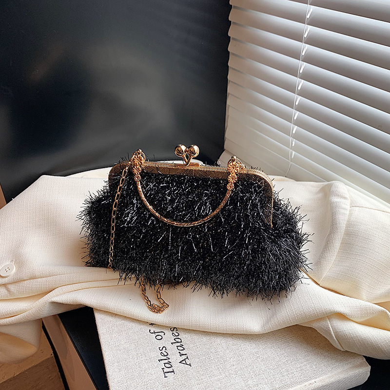 Banquet fashion women's handbag autumn and winter style fashion shoulder bag Korean version fashion crossbody bag