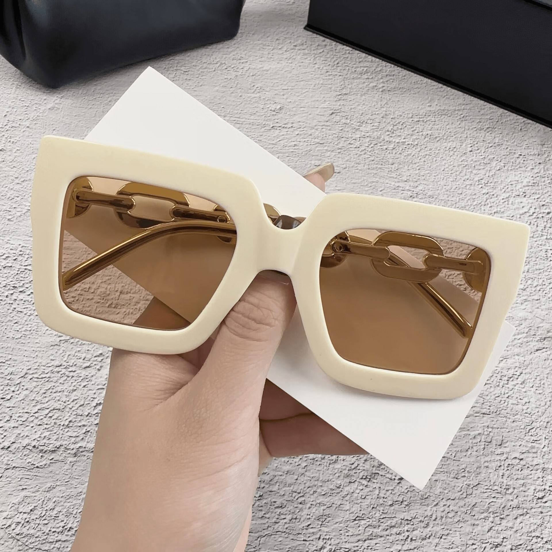 Polaroid lenses, high-end women's eyeglass frames, vintage metal sunglasses Fashionable cute cat eye glasses tortoiseshell anti blue light W069 B