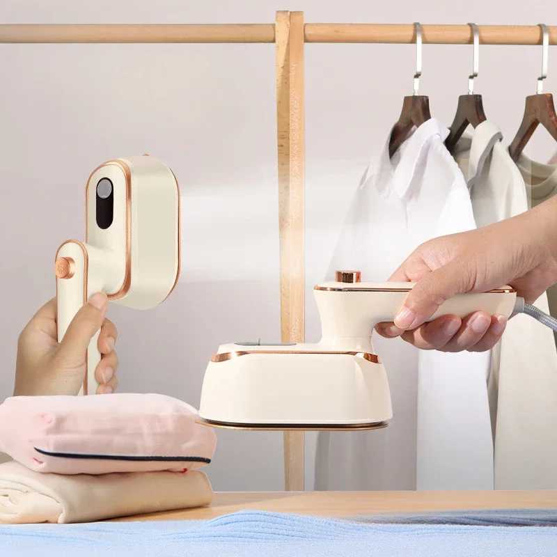 Handheld clothing steam engine portable steam engine iron household ironing hine 15s fast heating 1000W power steam engine Y241101