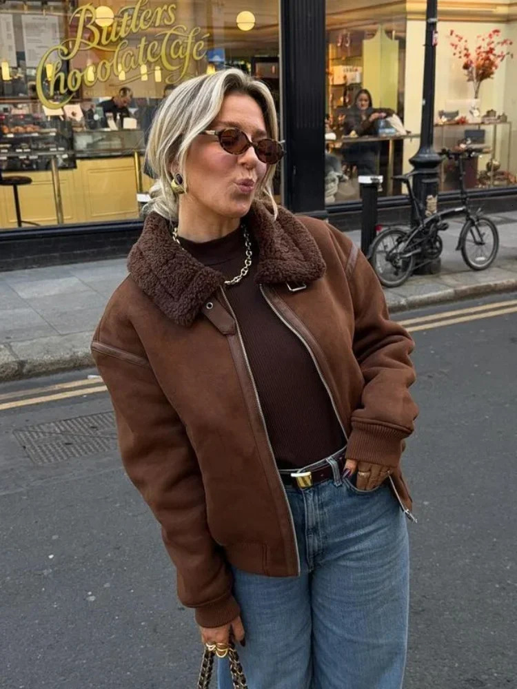 Vintage chocolate Sherpa collar suede jacket for women fashionable zipper long sleeved thick coat for women winter commuting streetwear 241031