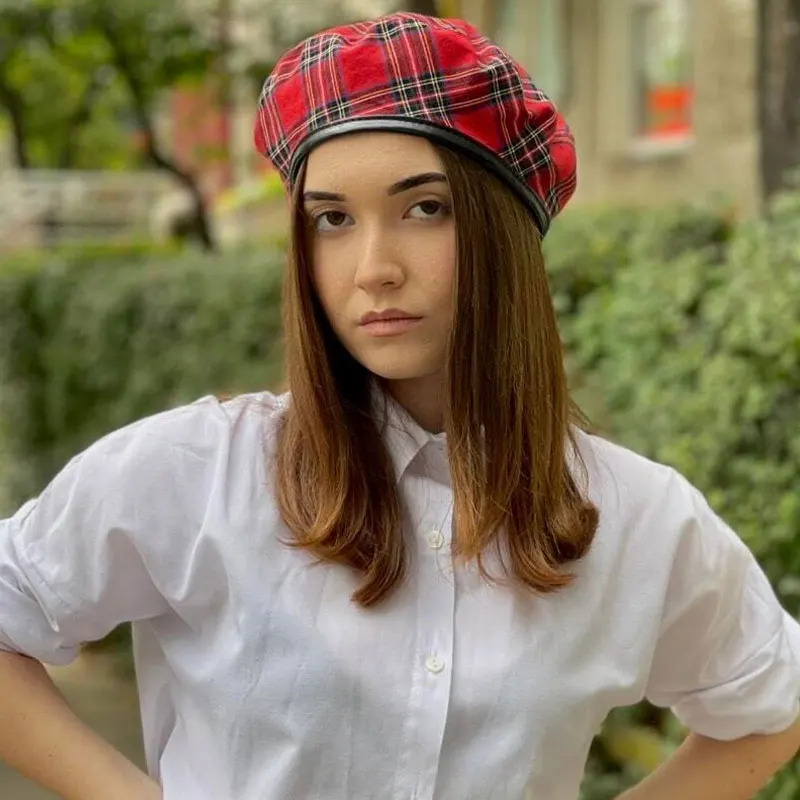 ious Beret Hat Fashion Ladies Outdoor Travel Plaid Painter Unisex Adult Daily Vintage Red Autumn 241031