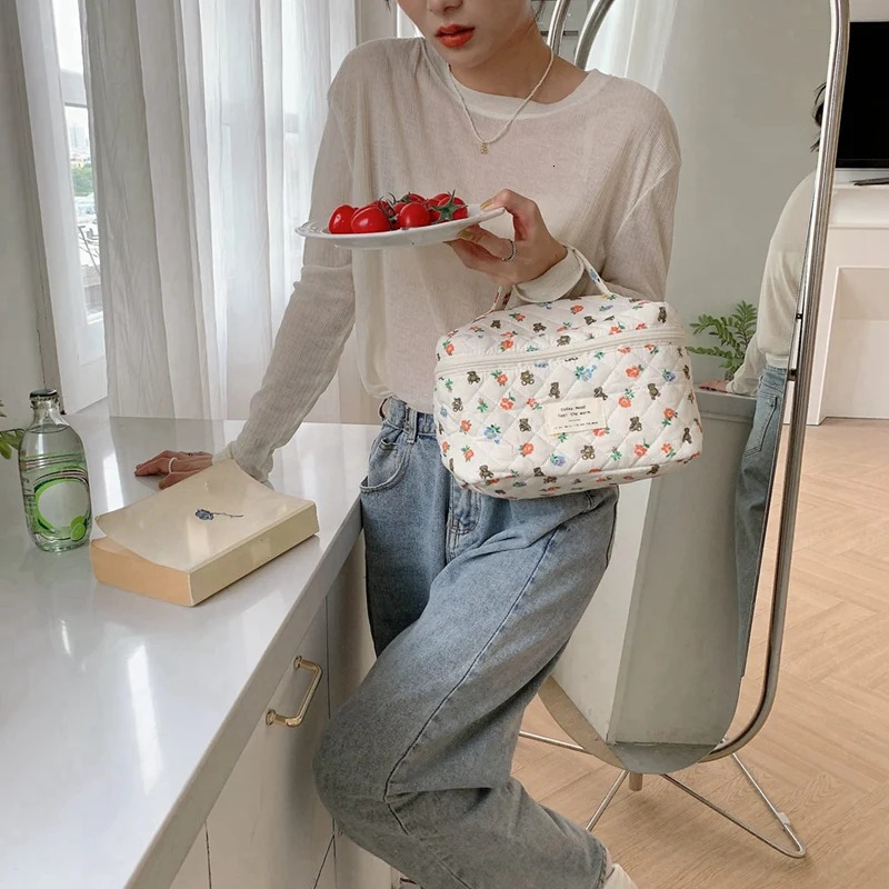 Cute floral makeup bag womens travel makeup bag organizers storage makeup bag handbag wallet 241031