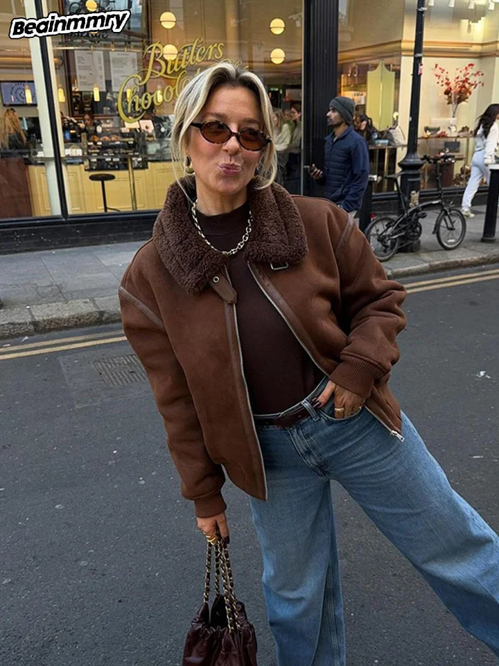 Vintage chocolate Sherpa collar suede jacket for women fashionable zipper long sleeved thick coat for women winter commuting streetwear 241031