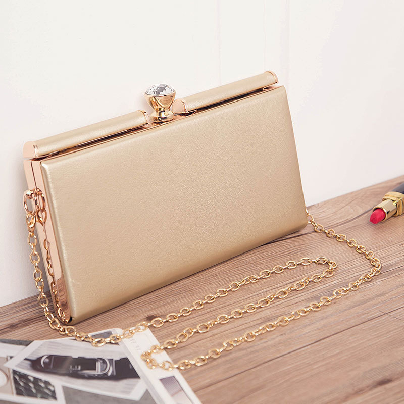 New lacquered leather multifunctional women's chain shoulder crossbody bag paired with diamond dress and dinner bag